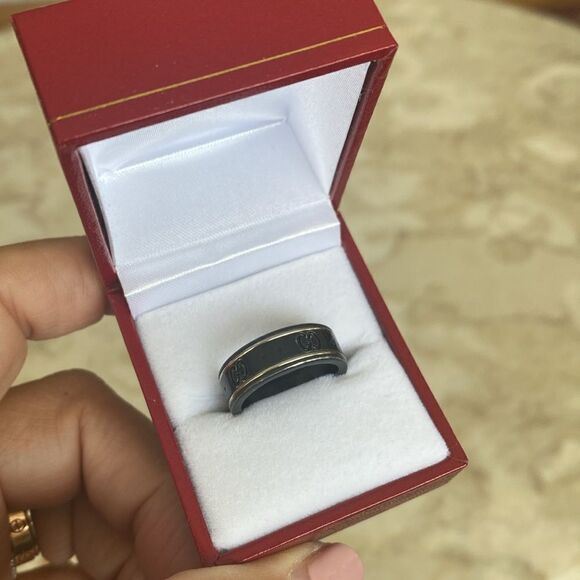 Gucci Icon Thin Band Synthetic Corundum & 18K White Gold - Picture 10 of 11